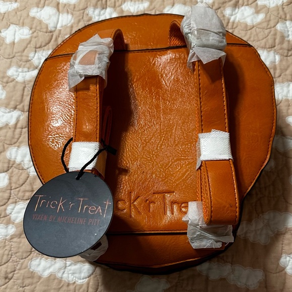 Vixen By Micheline Pitt Trick R Treat Sam W/out mask mini backpack - Picture 2 of 4
